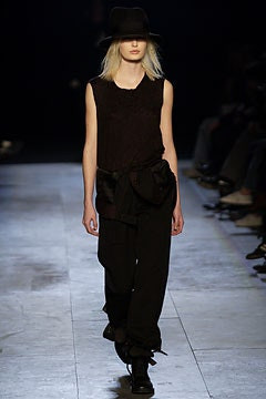 Ann Demeulemeester fashion show for Autumn/Winter 2003