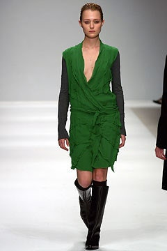 Burberry fashion show for Autumn/Winter 2003