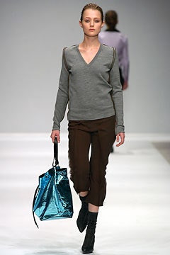 Burberry fashion show for Autumn/Winter 2003