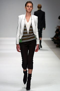 Burberry fashion show for Autumn/Winter 2003