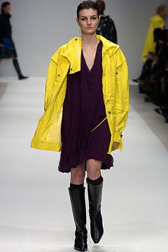 Burberry fashion show for Autumn/Winter 2003