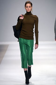 Burberry fashion show for Autumn/Winter 2003