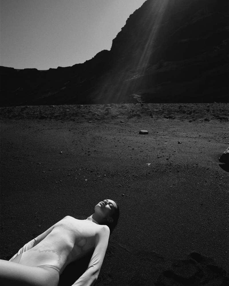Maria Keidj featured in  the Maag advertisement for Spring 2022
