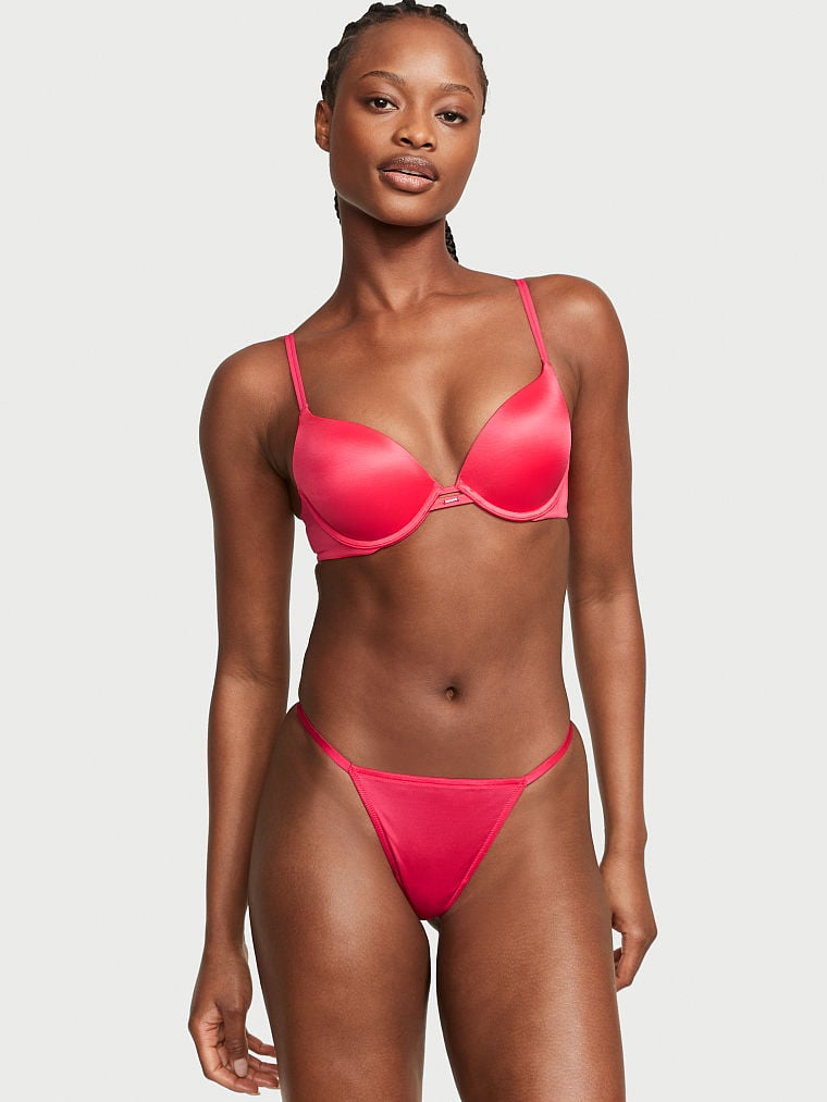 Mayowa Nicholas featured in  the Victoria\'s Secret catalogue for Spring/Summer 2025