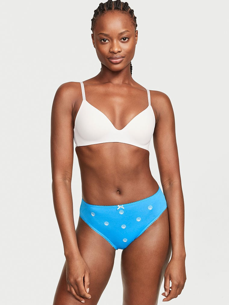 Mayowa Nicholas featured in  the Victoria\'s Secret catalogue for Spring/Summer 2025