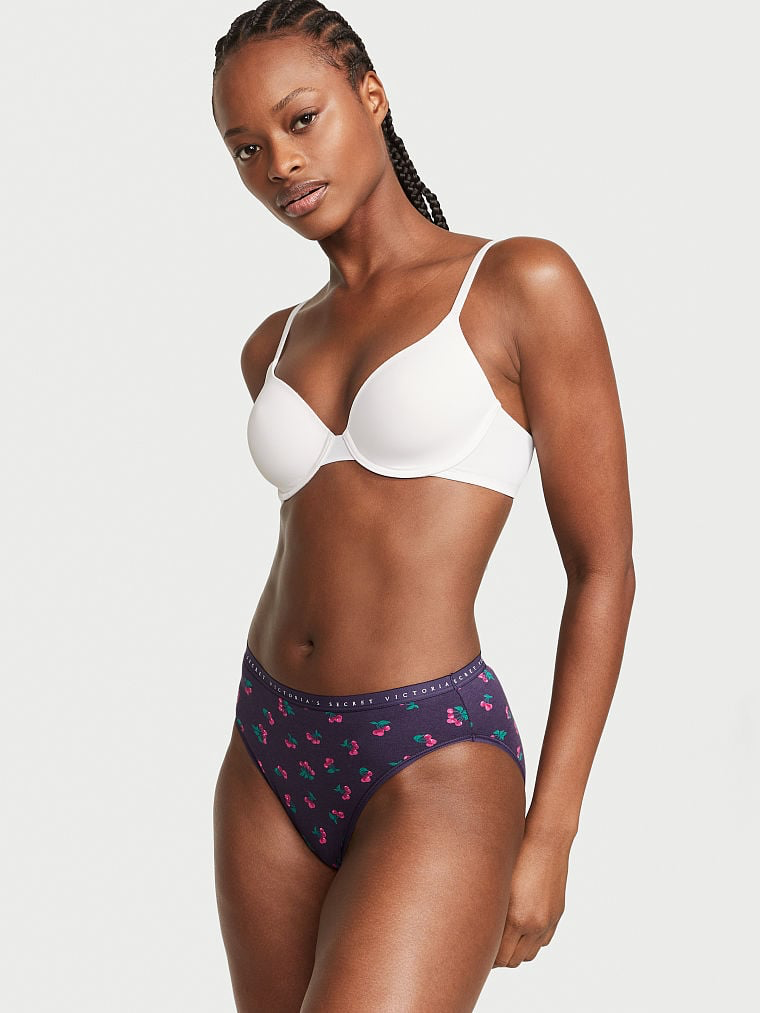 Mayowa Nicholas featured in  the Victoria\'s Secret catalogue for Spring/Summer 2025