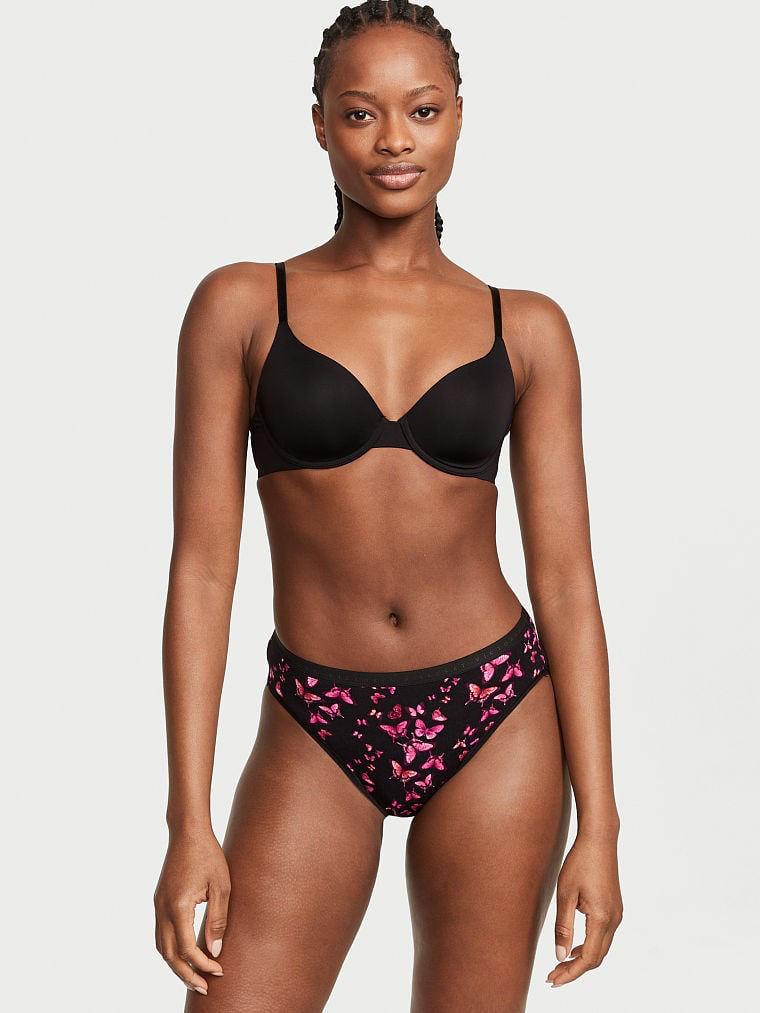 Mayowa Nicholas featured in  the Victoria\'s Secret catalogue for Spring/Summer 2025