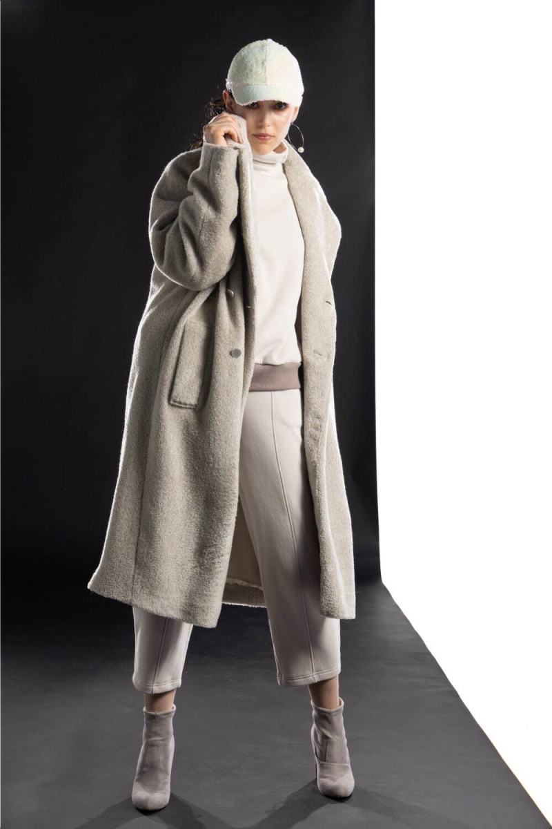 Ayumi Mitsukane lookbook for Autumn/Winter 2025
