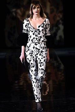 Giorgio Armani fashion show for Autumn/Winter 2003
