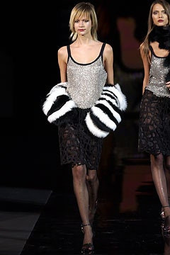 Giorgio Armani fashion show for Autumn/Winter 2003