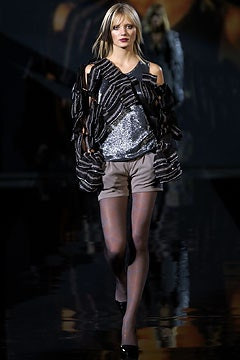 Giorgio Armani fashion show for Autumn/Winter 2003