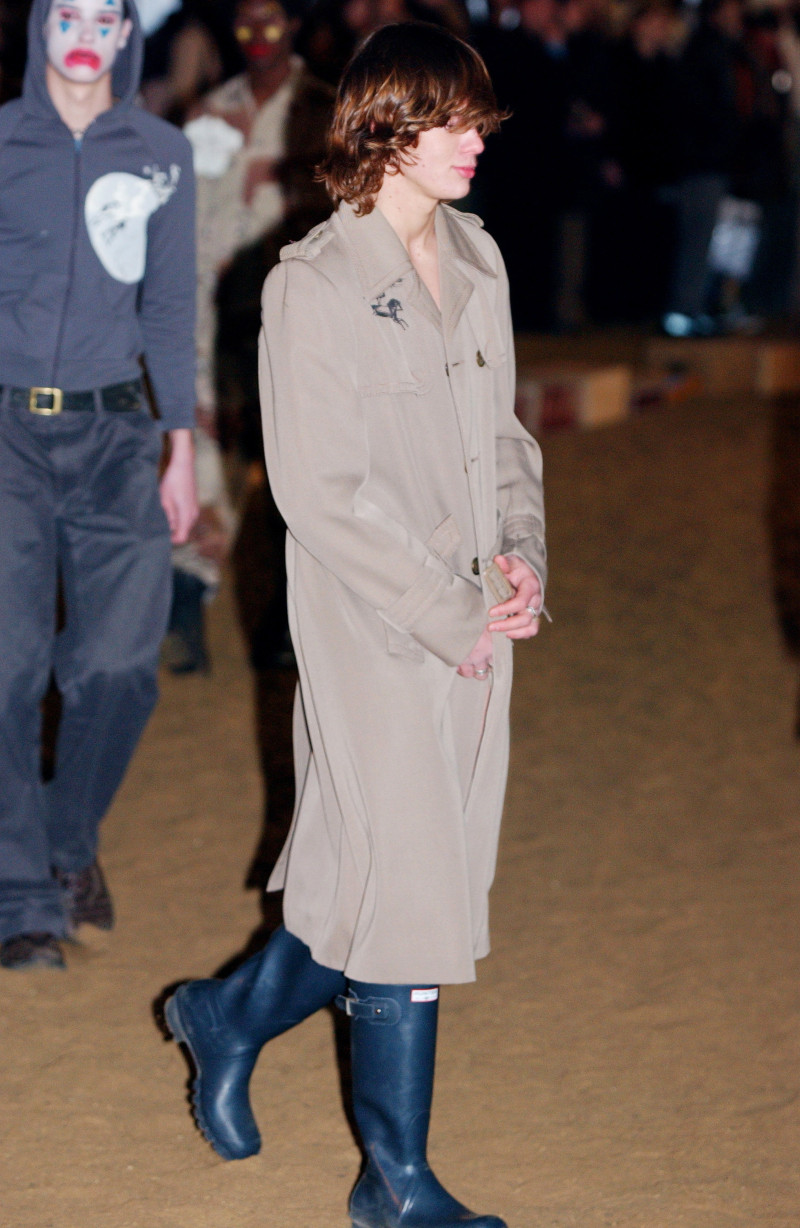 Imitation of Christ fashion show for Autumn/Winter 2003