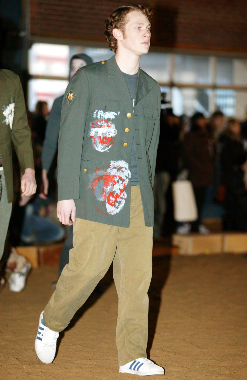 Imitation of Christ fashion show for Autumn/Winter 2003
