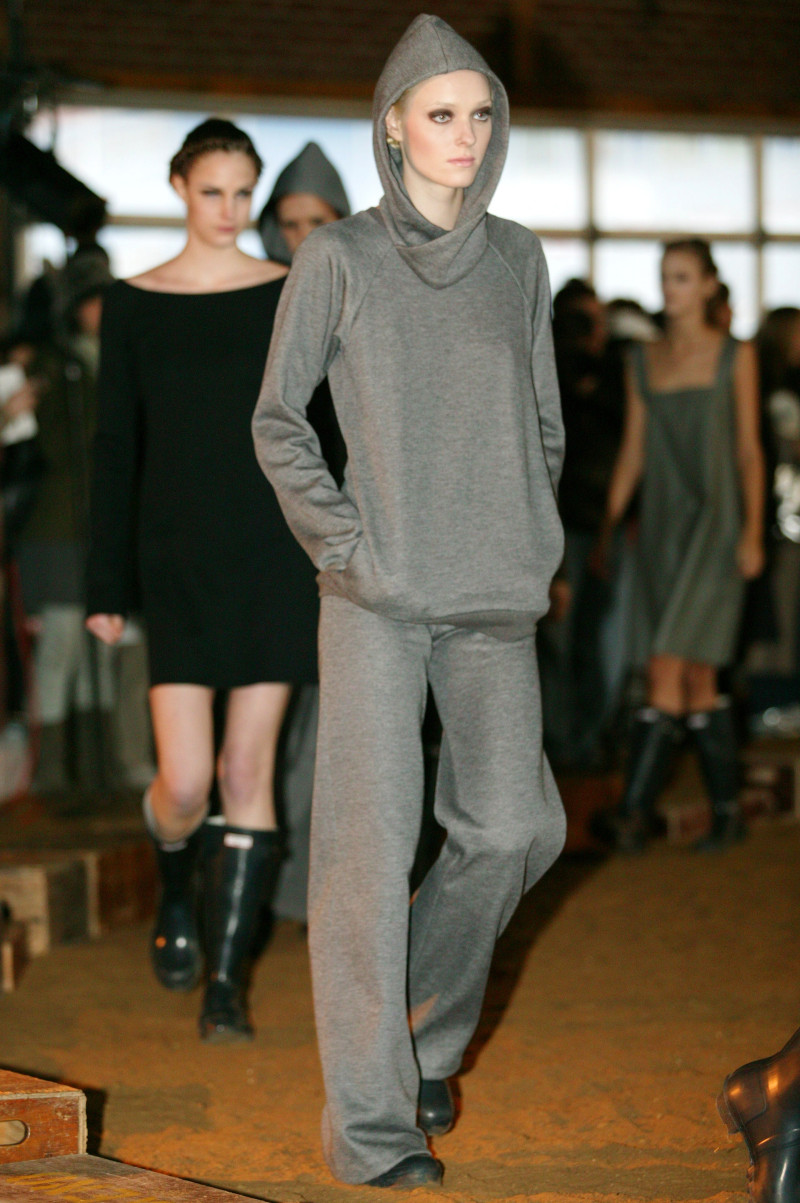 Imitation of Christ fashion show for Autumn/Winter 2003
