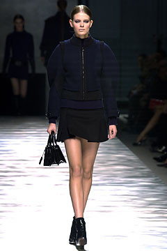 Louis Vuitton fashion show for Autumn/Winter 2003