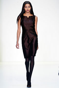 Nicole Miller fashion show for Autumn/Winter 2003