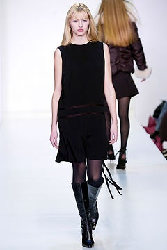 Nicole Miller fashion show for Autumn/Winter 2003