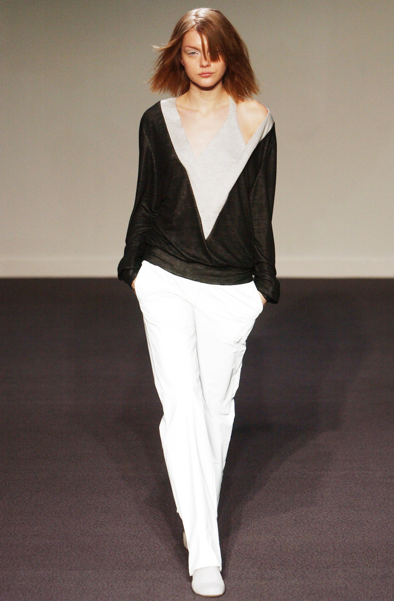 Preen by Thornton Bregazzi fashion show for Autumn/Winter 2003