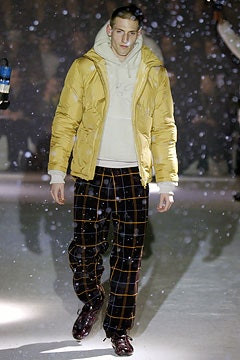 Y-3 fashion show for Autumn/Winter 2003