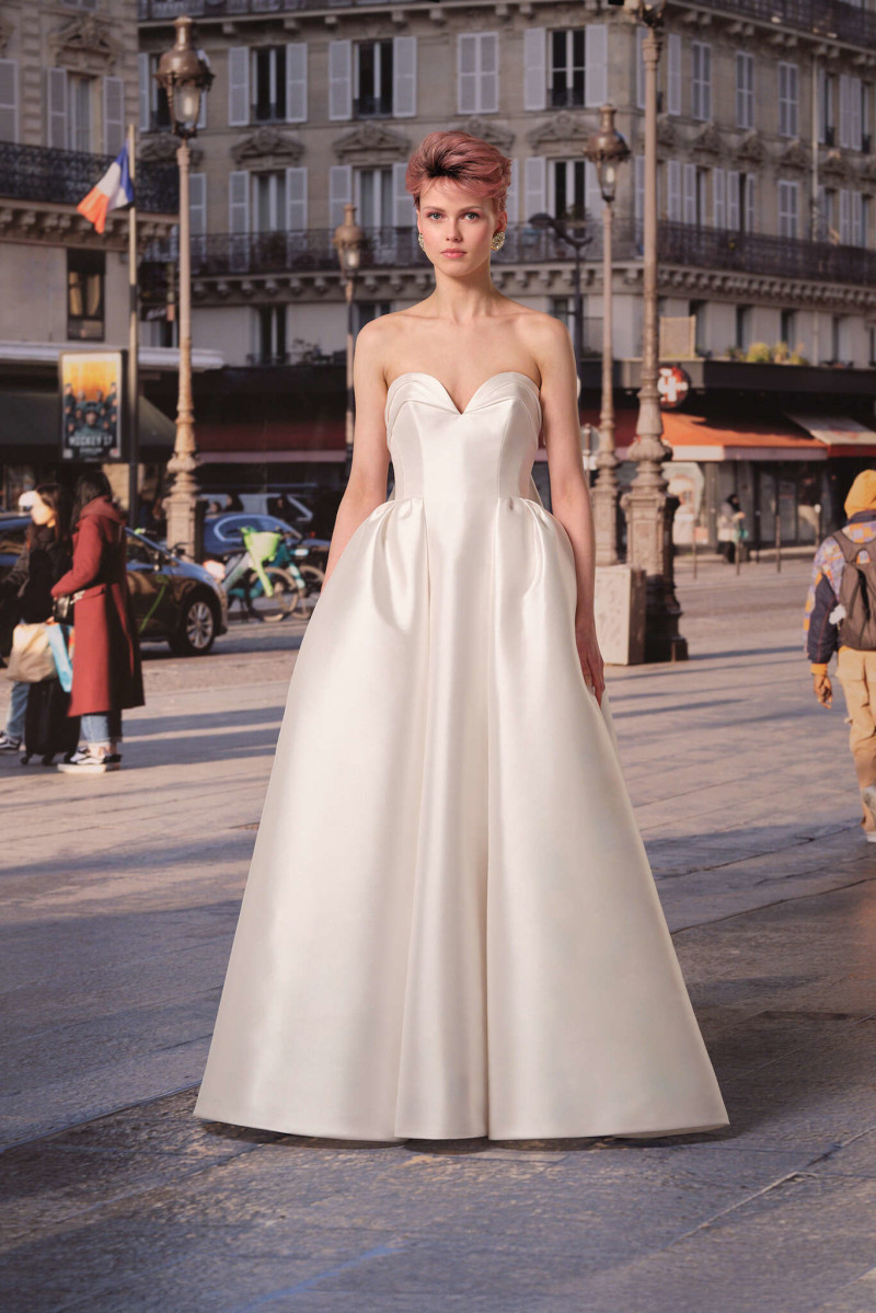 Viktor & Rolf lookbook for Spring 2026