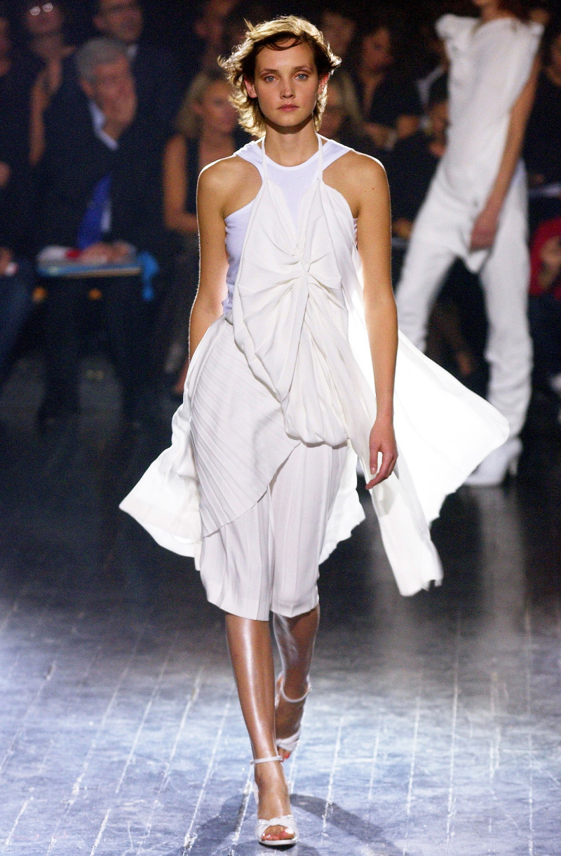 A.F. Vandevorst fashion show for Spring/Summer 2003
