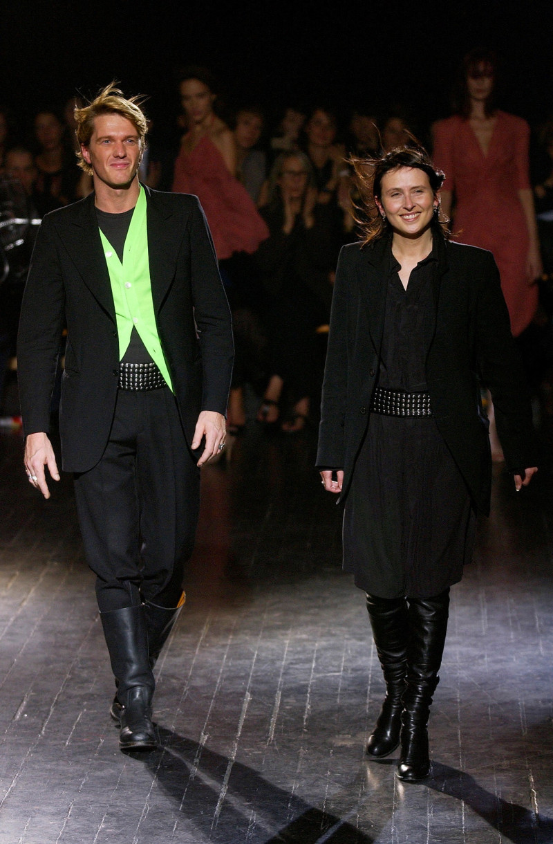 A.F. Vandevorst fashion show for Spring/Summer 2003