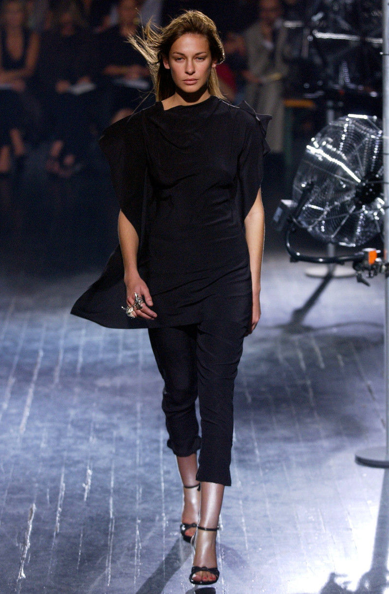 A.F. Vandevorst fashion show for Spring/Summer 2003