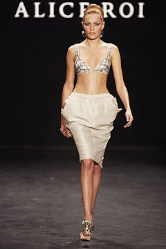 Alice Roi fashion show for Spring/Summer 2003