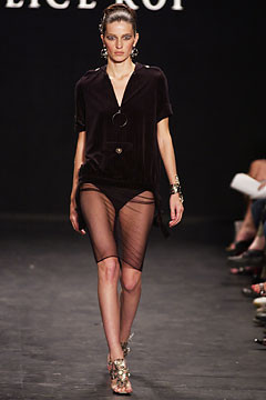 Alice Roi fashion show for Spring/Summer 2003