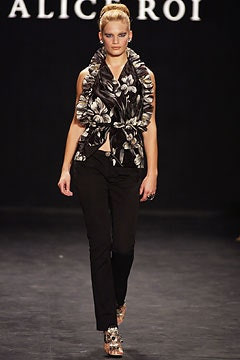Alice Roi fashion show for Spring/Summer 2003