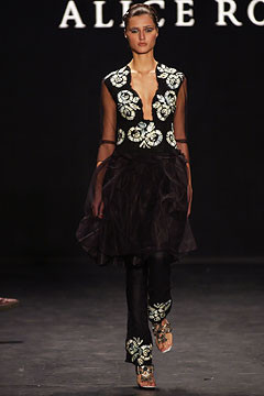 Alice Roi fashion show for Spring/Summer 2003