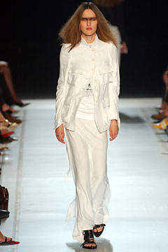 Ann Demeulemeester fashion show for Spring/Summer 2003