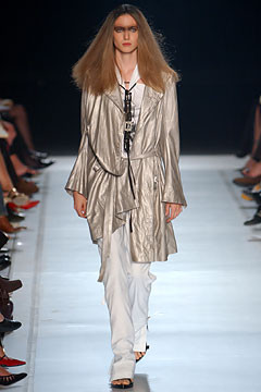 Ann Demeulemeester fashion show for Spring/Summer 2003