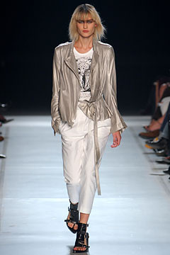 Ann Demeulemeester fashion show for Spring/Summer 2003