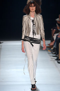 Ann Demeulemeester fashion show for Spring/Summer 2003