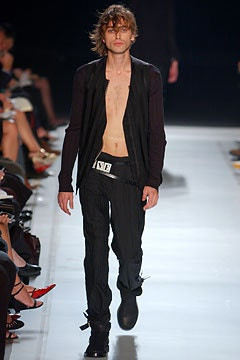 Ann Demeulemeester fashion show for Spring/Summer 2003
