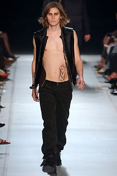 Ann Demeulemeester fashion show for Spring/Summer 2003