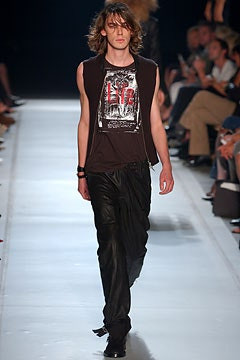 Ann Demeulemeester fashion show for Spring/Summer 2003