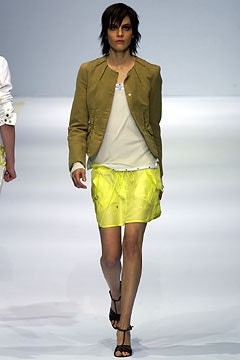 Burberry Prorsum fashion show for Spring/Summer 2003