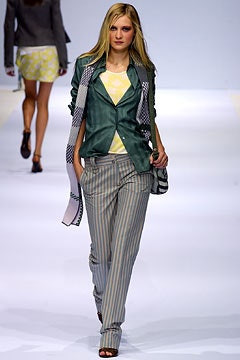 Burberry Prorsum fashion show for Spring/Summer 2003