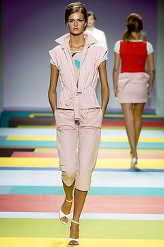 Cacharel fashion show for Spring/Summer 2003