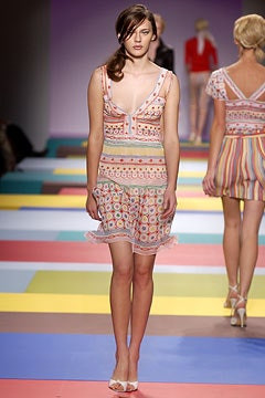 Cacharel fashion show for Spring/Summer 2003