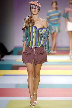 Cacharel fashion show for Spring/Summer 2003