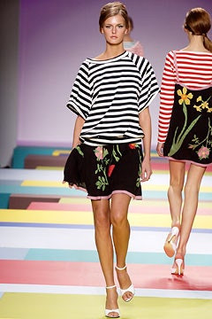 Cacharel fashion show for Spring/Summer 2003