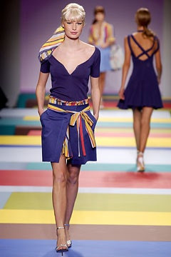 Cacharel fashion show for Spring/Summer 2003