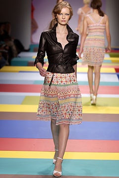 Cacharel fashion show for Spring/Summer 2003
