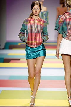 Cacharel fashion show for Spring/Summer 2003