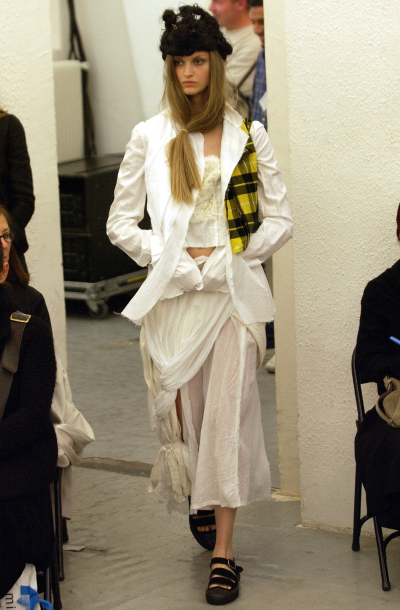 Comme Des Garcons fashion show for Spring/Summer 2003
