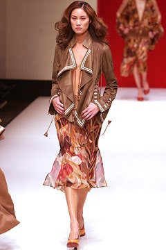 Gianfranco Ferré fashion show for Spring/Summer 2003