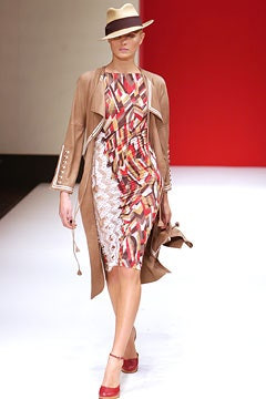 Gianfranco Ferré fashion show for Spring/Summer 2003